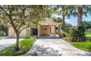 40 Saint Andrews Ct, KISSIMMEE