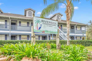 313 Dirksen Dr #f10, DEBARY