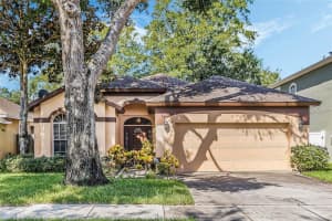 2013 Chapman Oaks Dr, OVIEDO