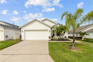 344 High Point Dr, DAVENPORT