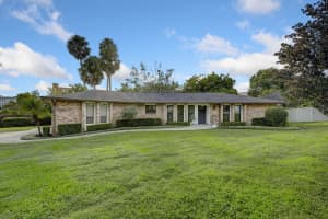 920 Versailles Cir, MAITLAND