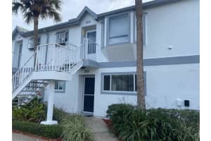 217 Ocean Park Ln #v49, CAPE CANAVERAL