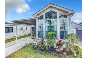 92 Eagle Pt S, OSTEEN