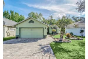 132 Pinewood Dr, DAVENPORT