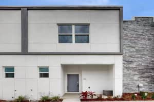 372 Famagusta Dr, DAVENPORT