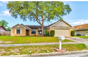 1677 Grange Cir, LONGWOOD