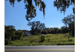 750 Riviera Dr Ne, PALM BAY
