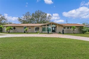 1407 Edgewater Beach Dr, LAKELAND