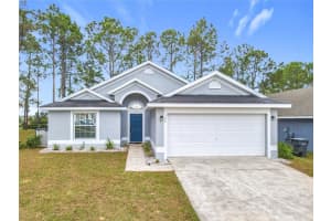 308 Halstead Dr, DAVENPORT