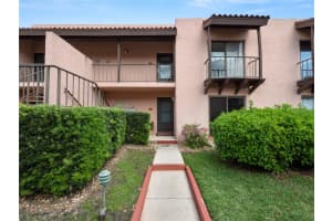 230 La Casa #230, LAKE WALES