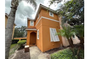 840 Las Fuentes Dr, KISSIMMEE