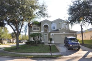 913 Henley Cir, DAVENPORT