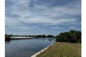 10490 Winnipeg St, PORT CHARLOTTE