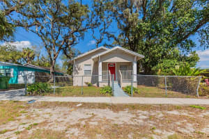 2634 E 38th Ave, TAMPA