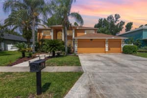 1324 Tall Maple Loop, OVIEDO