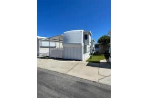 86 Eagle Pt S, OSTEEN