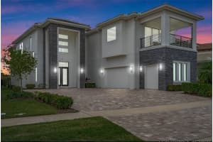 942 Jack Nicklaus Ct, KISSIMMEE