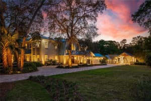 2240 W Dale Cir, DELAND