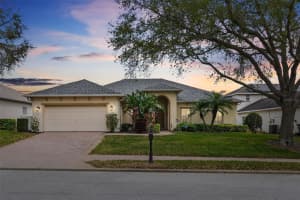 548 Burford Cir, DAVENPORT