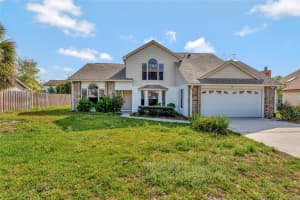 975 Cross Cut Way, LONGWOOD