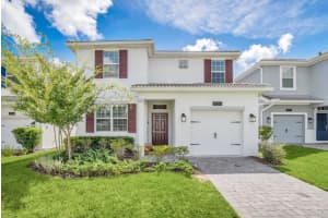 1555 Flange Dr, DAVENPORT