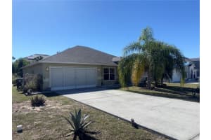 1956 Myakka Ct, POINCIANA