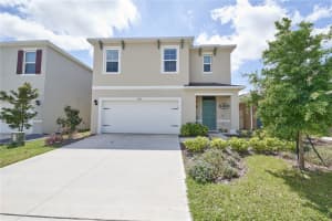 1236 Berry Ln, DAVENPORT