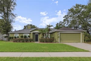 817 Benton Lake Dr S, DELAND
