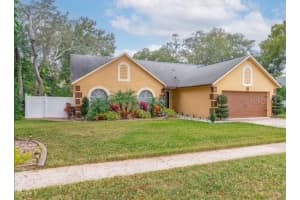 400 Shelby Ct, APOPKA