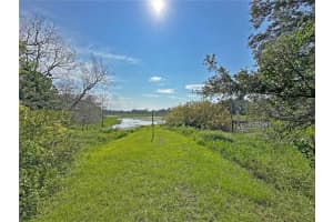 1100 Courtland Blvd, DELTONA