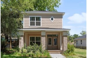 805 S Locust Ave, SANFORD