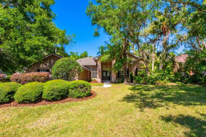 3831 River Hollow Ct, OVIEDO