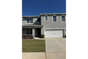 1071 Cypress St, DAVENPORT