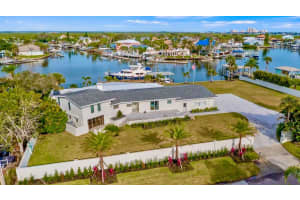 102 East Cir, NEW SMYRNA BEACH