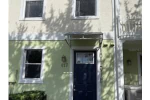 617 Founders Dr, KISSIMMEE