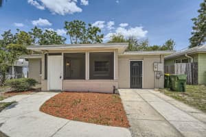 108 N Truett St, LEESBURG