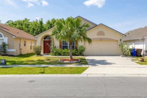 4640 Eagle Peak Dr, KISSIMMEE