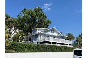 629 Helen St, MOUNT DORA