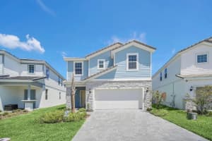 7263 Oakmoss Loop, DAVENPORT