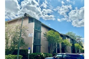 121 Oyster Bay Cir #300, ALTAMONTE SPRINGS