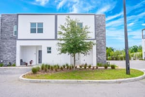 404 Famagusta Dr, DAVENPORT