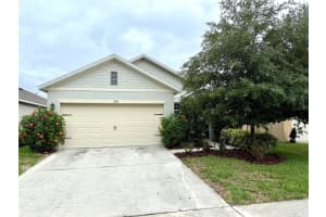 324 Charles Dr, DELAND 324 Charles Dr, DELAND