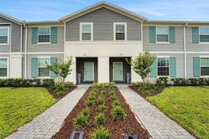 720 Gardenia Ln, DAVENPORT