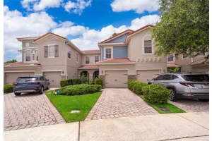 156 Canterbury Bell Dr, OVIEDO