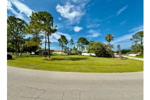2728 Irondale St, DELTONA
