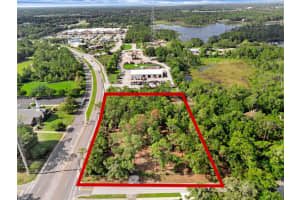 207 Howland Blvd, DELTONA