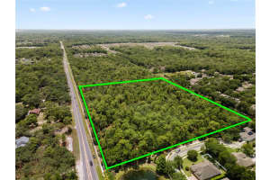 S Blue Lake Ave, DELAND