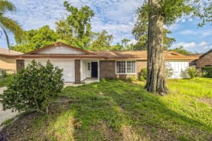 111 Tarrytown Trl, LONGWOOD