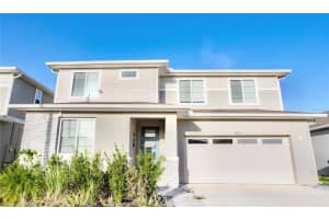 1023 Sugarwood St, DAVENPORT