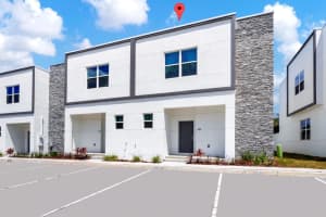 380 Famagusta Dr, DAVENPORT